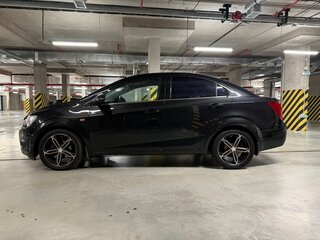 2014 Chevrolet Aveo II, чёрный, 550000 рублей, вид 4
