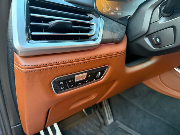 2020 BMW X5 M50d IV (G05/G18), синий, 6550000 рублей - вид 25