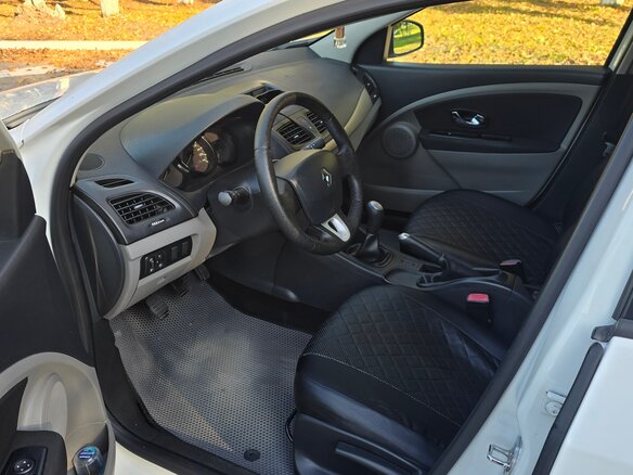 2012 Renault Fluence I, белый, 780000 рублей - вид 6