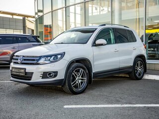 2012 Volkswagen Tiguan I Рестайлинг, белый, 1438000 рублей, вид 3