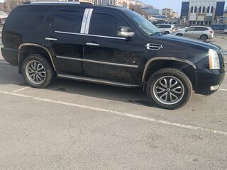 2006 Cadillac Escalade III, чёрный, 1800000 рублей, вид 1
