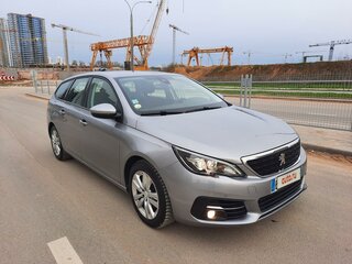 2017 Peugeot 308 II Рестайлинг, серебристый, 930000 рублей, вид 3