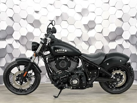 2024 Indian Chief, чёрный, 1999000 рублей, вид 4