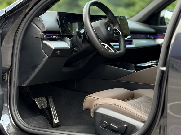 2024 BMW 5 серии 523d VIII (G60/G61/G68), серый - вид 16