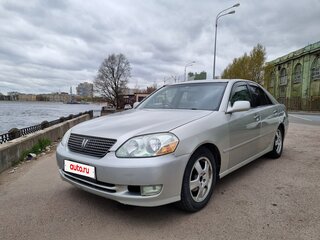2001 Toyota Mark II IX (X110), серебристый, 790000 рублей, вид 1