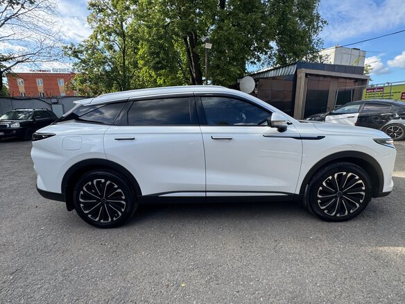 2023 Exeed RX, белый, 2370000 рублей - вид 5