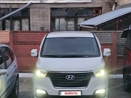 2019 Hyundai Grand Starex I Рестайлинг 2, белый, 3250000 рублей, вид 3