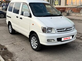 2002 Toyota Town Ace III, белый, 580000 рублей, вид 2