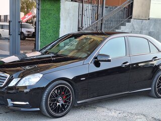 2011 Mercedes-Benz E-Класс 200 7G-Tronic IV (W212, S212, C207), чёрный, 1499999 рублей, вид 1