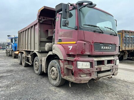 2021 КамАЗ 65801, красный, 1795000 рублей, вид 1