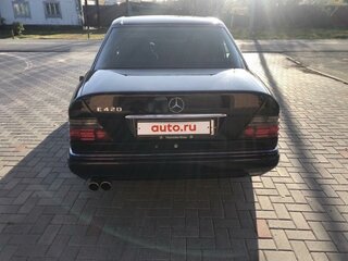 1994 Mercedes-Benz E-Класс 420 I (W124), синий, 1499000 рублей, вид 5