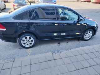 2012 Volkswagen Polo V, чёрный, 650000 рублей, вид 3