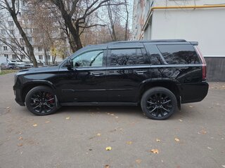 2019 Cadillac Escalade IV, чёрный, 5500000 рублей, вид 4