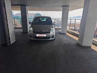 2011 Toyota Ractis II, серый, 630000 рублей, вид 1