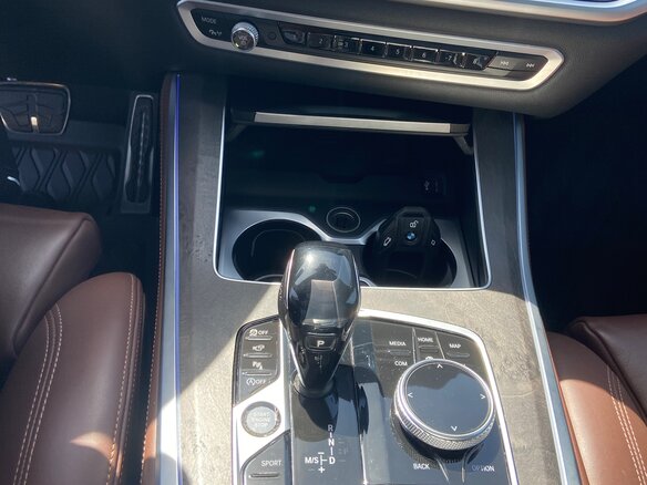 2020 BMW X5 30d IV (G05/G18), белый, 7490000 рублей - вид 24