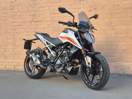 2021 KTM 390 Duke, белый, 460000 рублей, вид 1