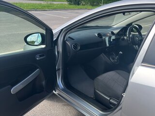 2013 Mazda Demio III (DE), серый, 659000 рублей, вид 5