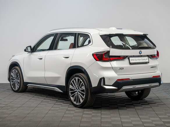 2026 BMW X1 Long 25Li xDrive III (U11/U12), белый, 5550000 рублей - вид 6