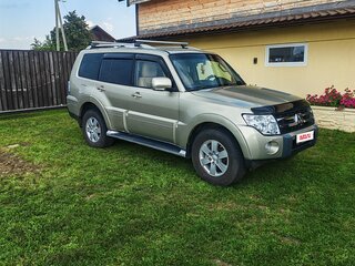 2008 Mitsubishi Pajero IV, бежевый, 1470000 рублей, вид 3