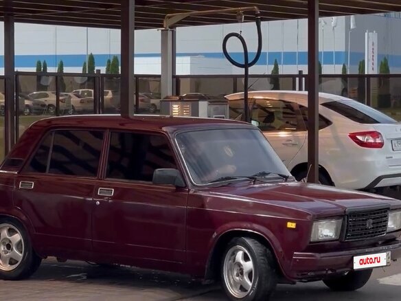 2005 Lada (ВАЗ) 2107, пурпурный, 145000 рублей - вид 3