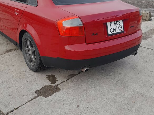 2002 Audi A4 II (B6), красный, 850000 рублей - вид 3
