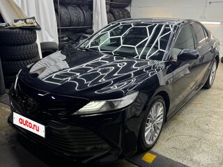 2019 Toyota Camry VIII (XV70), чёрный, 2100000 рублей, вид 3