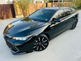 2021 Toyota Avalon V, чёрный, 3100000 рублей, вид 1