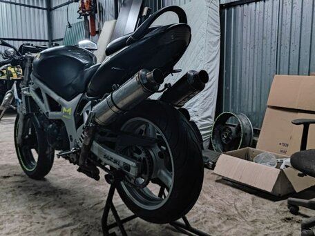 1998 Suzuki SV 650, чёрный, 170000 рублей, вид 1