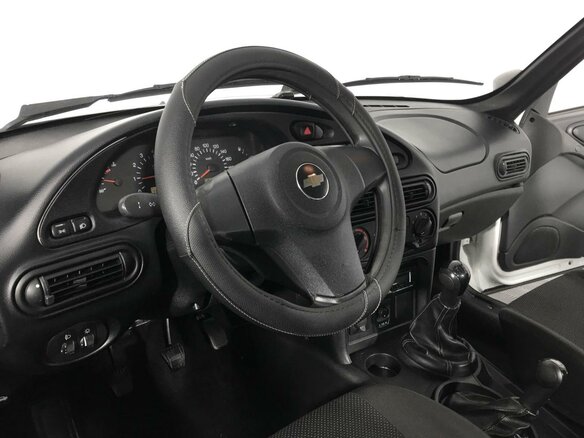 2015 Chevrolet Niva I Рестайлинг, белый - вид 13