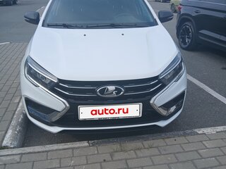 2024 Lada (ВАЗ) Vesta I Рестайлинг (NG), белый, 1218000 рублей, вид 3