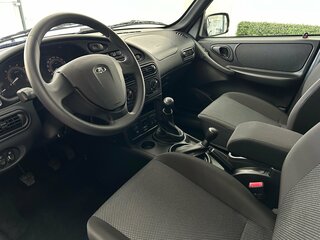 2026 Lada (ВАЗ) Niva Travel I Рестайлинг, чёрный, 1528000 рублей, вид 5