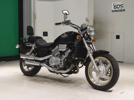 1996 Honda Magna, чёрный, 460000 рублей, вид 3