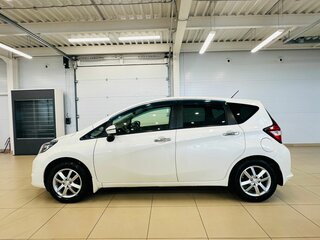 2017 Nissan Note II Рестайлинг, белый, 1379900 рублей, вид 3