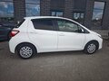 2017 Toyota Vitz III (XP130) Рестайлинг 2, белый, 980000 рублей - вид 7