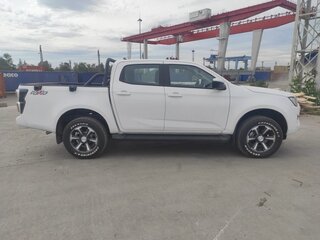 2024 Isuzu D-Max III, белый, 3999000 рублей, вид 3