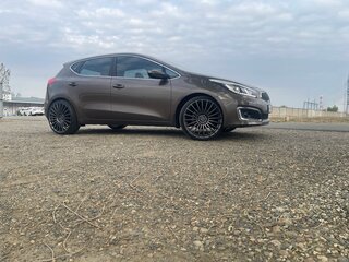 2018 Kia Ceed II Рестайлинг, коричневый, 1650000 рублей, вид 1