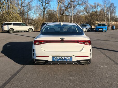 2020 Kia K5 III, белый, 1450000 рублей, вид 5