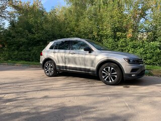 2019 Volkswagen Tiguan II, серебристый, 3000000 рублей, вид 1