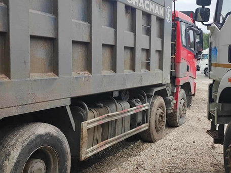 2022 Shacman (Shaanxi) SX3316, красный, 3130000 рублей, вид 4