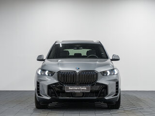 2026 BMW X5 40i IV (G05/G18) Рестайлинг, серый, 16650000 рублей, вид 4
