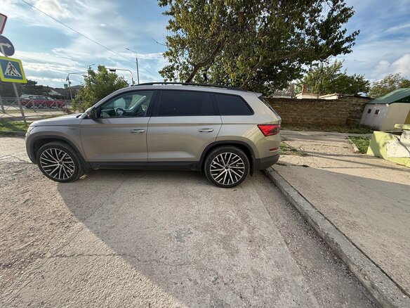 2019 Skoda Kodiaq I, бежевый, 3000000 рублей - вид 34