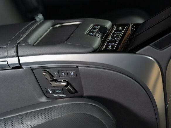 2026 Lexus LM 350h II, чёрный - вид 27