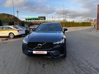 2023 Volvo XC60 II Рестайлинг, голубой, 4200000 рублей, вид 2
