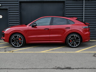 2021 Porsche Cayenne Coupé III, красный, 9200000 рублей, вид 5