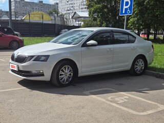 2019 Skoda Octavia III (A7) Рестайлинг, белый, 1500000 рублей, вид 1