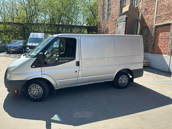 2010 Ford Transit, серебристый, 1300000 рублей - вид 8