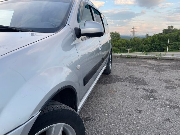 2015 Lada (ВАЗ) Largus I, серебристый, 670000 рублей - вид 21
