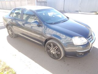 2010 Volkswagen Jetta V, серый, 785000 рублей, вид 2