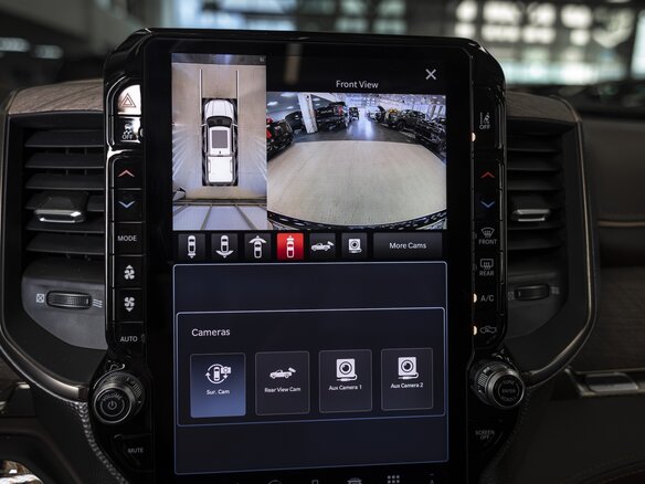 2026 Ram 1500 Crew Cab eTorque V Рестайлинг, чёрный, 12019113 рублей - вид 28