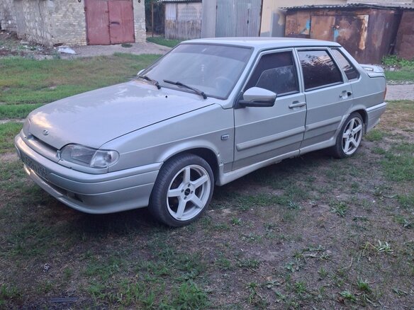 2004 Lada (ВАЗ) 2115, серебристый, 145000 рублей